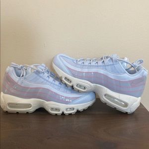 Nike Air Max 95 SE Women’s size 7 shoes